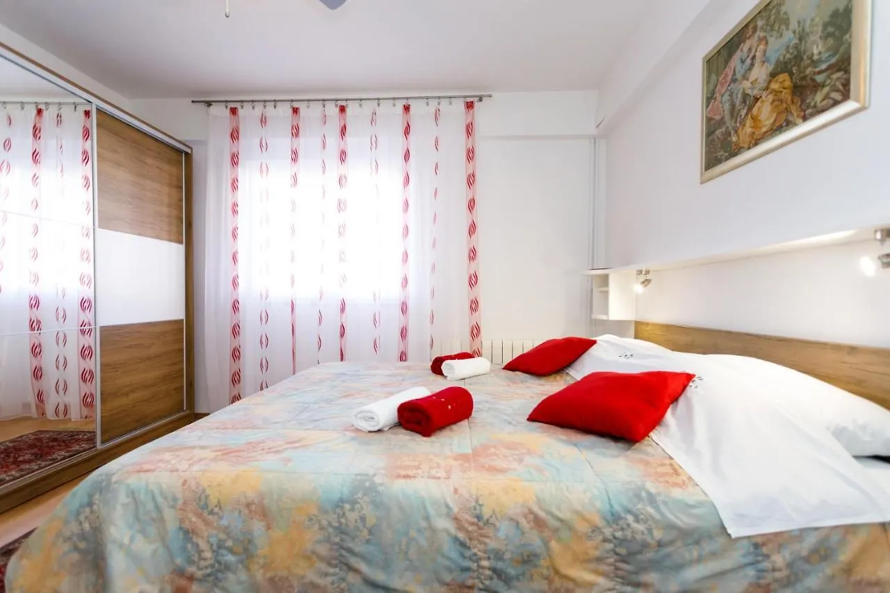 Apartment Toljanic Krk Town 0*,